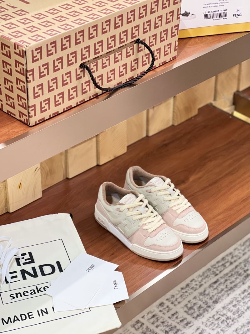 Fendi Low Shoes